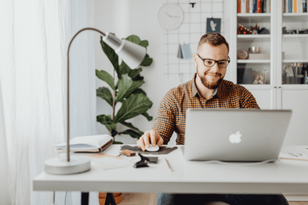 Qu'est-ce que le cycle de vie client ? Définition et étapes