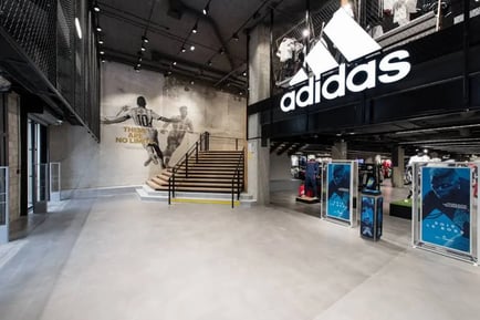 flagship-store-adidas