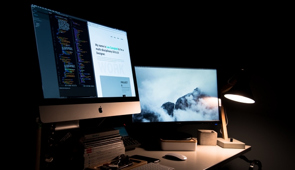 lignes de code sur un écran