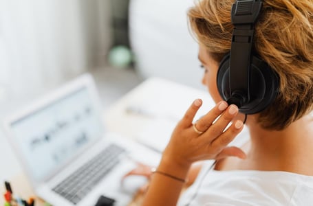 Suivi des appels en call center&nbsp;: avantages, conseils et outils
