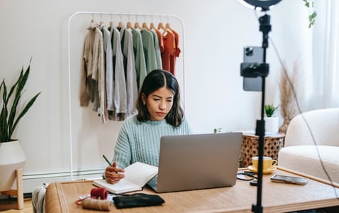collaborateur déterminant salaire influenceur