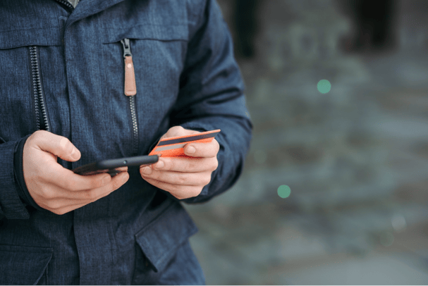 Un prosumer donnant son avis sur son dernier achat