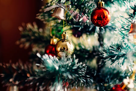 Sapin de Noël décoré