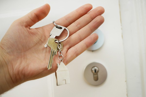 Personne se lançant dans l'immobilier