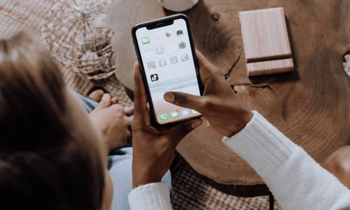 utilisateur se demandant quand publier sur tiktok