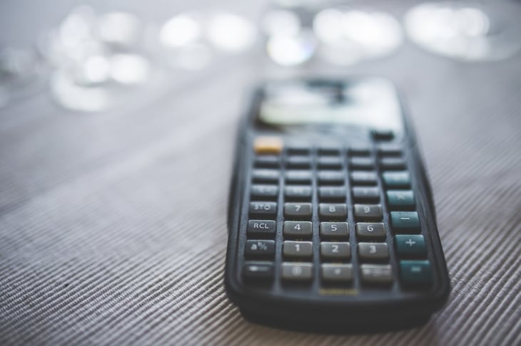 Stocksnap_calculator1-1.jpg