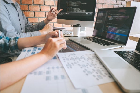 Comment bien choisir son hébergeur web en 2025 ?