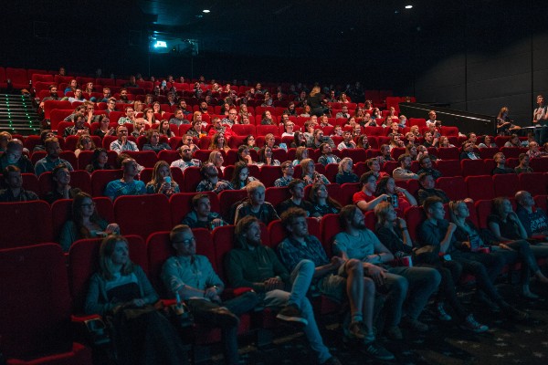 salle de cinéma pendant une projection