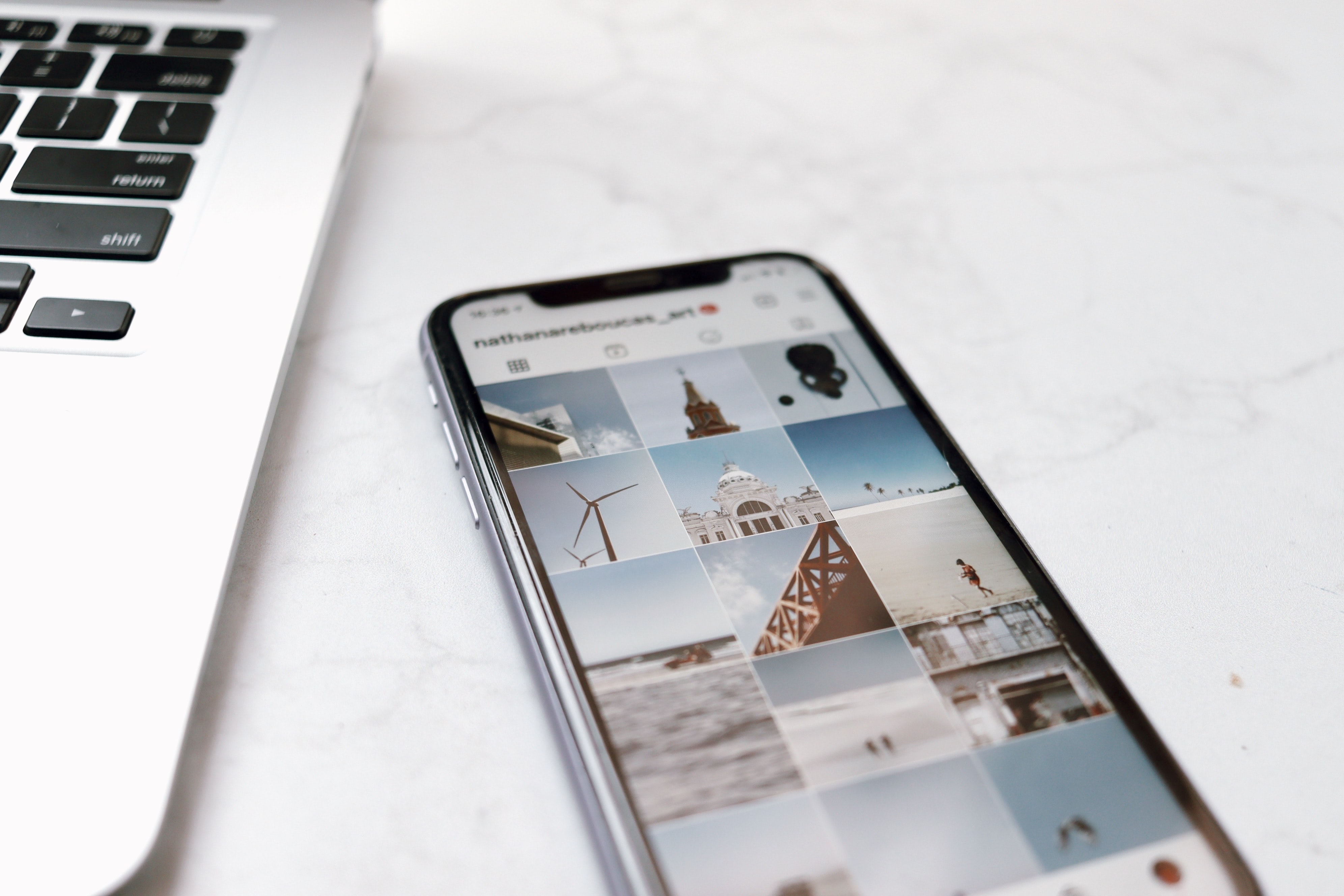 Feed Instagram : comment le construire ? (Exemples)