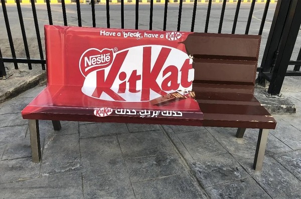 exemple street marketing kitkat